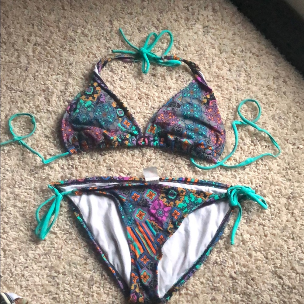 2-piece bathing suit.